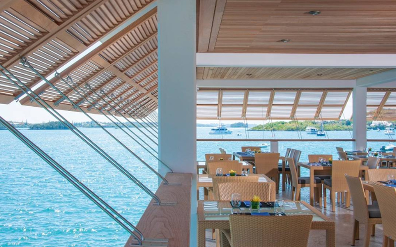 golf-breaks-bermuda-1609-resturant