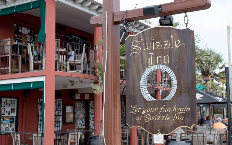 best-golf-break-bermuda-swizzle-bar